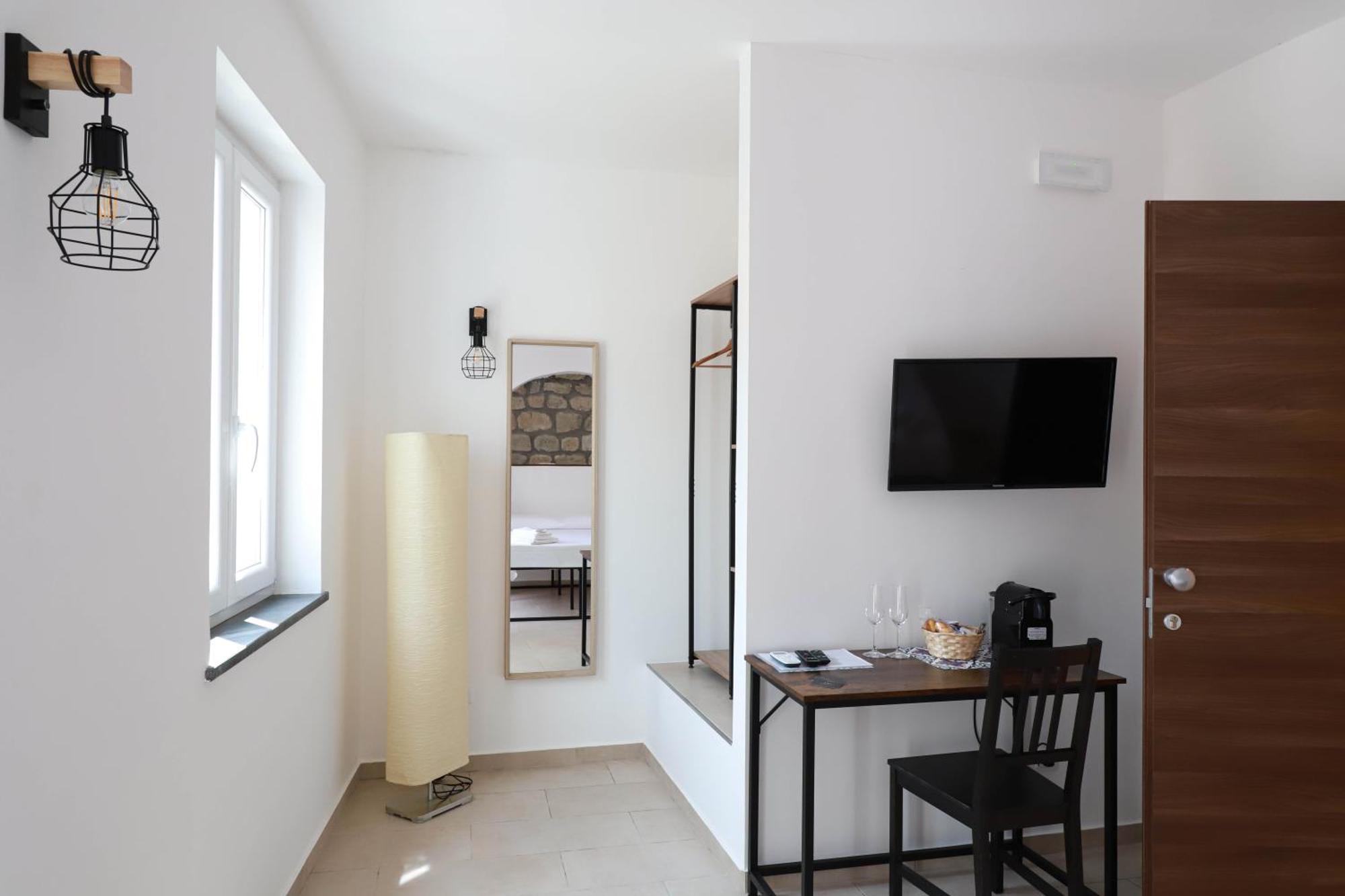 Eg Apartments - Forio D'Ischia Eksteriør bilde